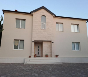 Отель Guesthouse Emma  Задар